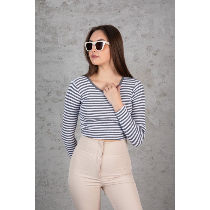 Turtle Neck  Women's Fashion  Basic Top