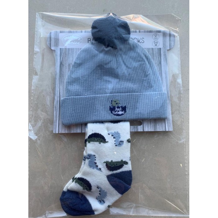  Baby Hat+ Socks set. Knee-length socks